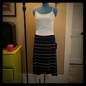 New with tags! Threads 4 thought High-low skirt M